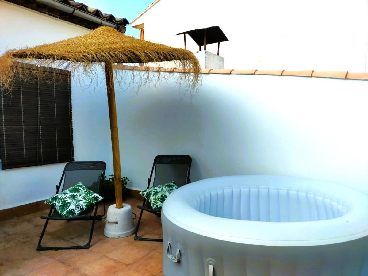 Apartamentos Fernando III El Santo Baeza Exterior foto